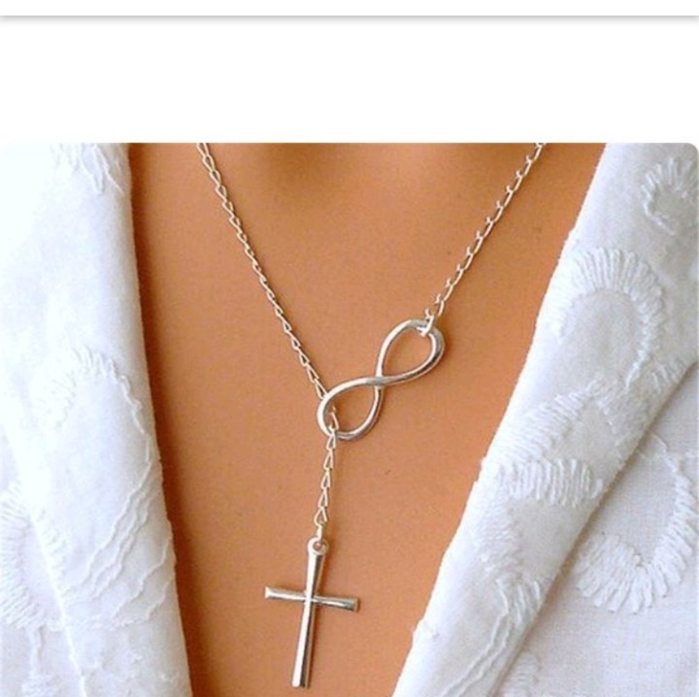 Beautiful Infinity Fashion Necklace - Picture 1 of 4